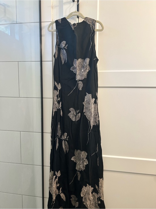 Jones New York Dresses & Skirts - Jones New York Black Maxi Dress with Silver Floral Embroidery